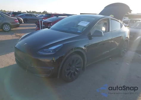 2023 Tesla Model Y Awd/Long Range Dual Motor All-Wheel Drive z USA, uszkodzony, nr VIN 7SAYGAEE0PF861752